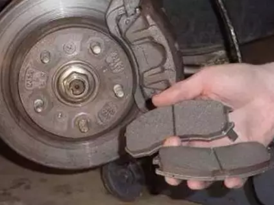 剎車片什么時(shí)候更換？