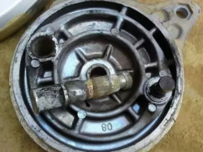摩托車碟剎好，還是鼓剎好呢？