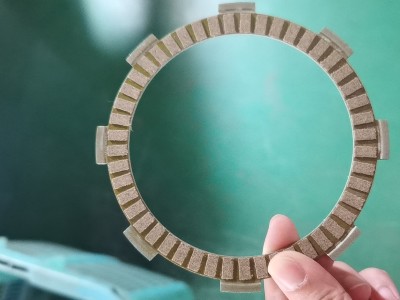 低密度的摩擦材料制品基礎(chǔ)配方試驗(yàn)